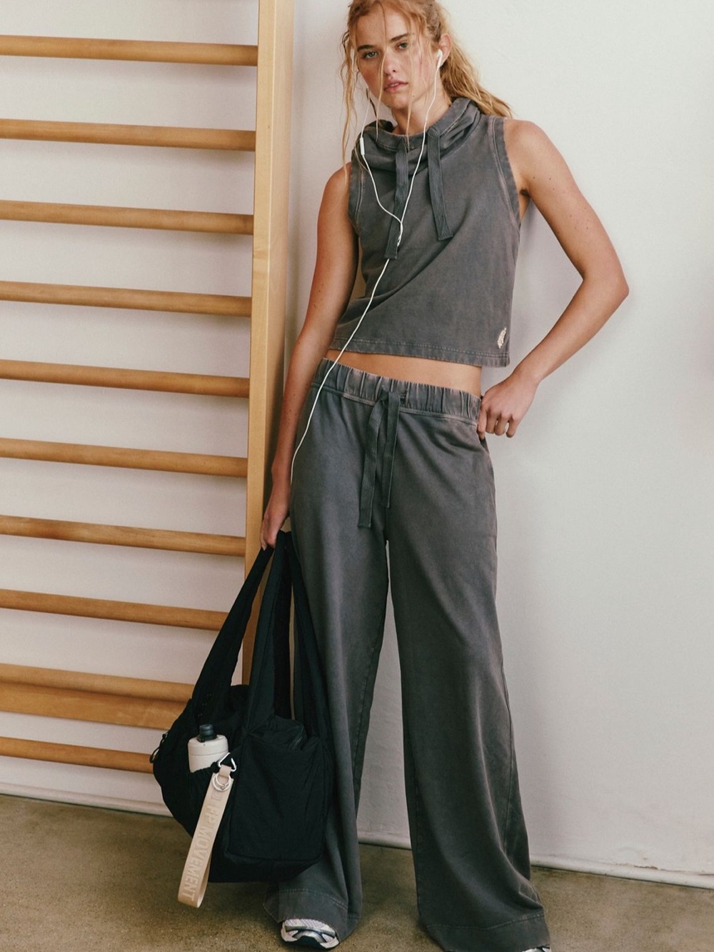 Price firm NWT Free People Movement Keep Pace 2 piece set - large vintage black